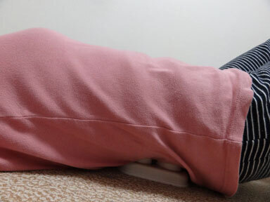 腰にあてる