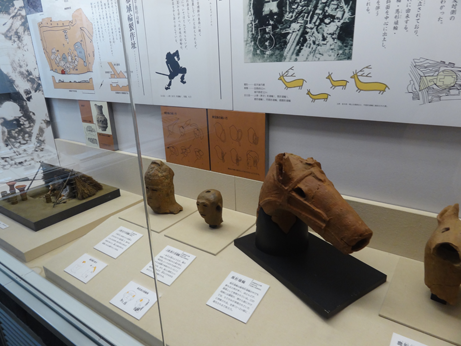 多摩川台公園古墳展示室2.png