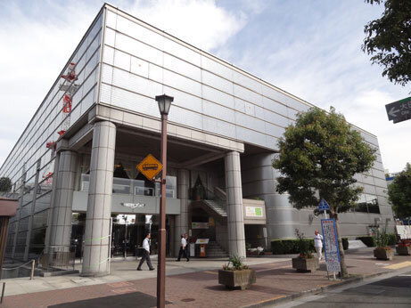 大田区民プラザ全景