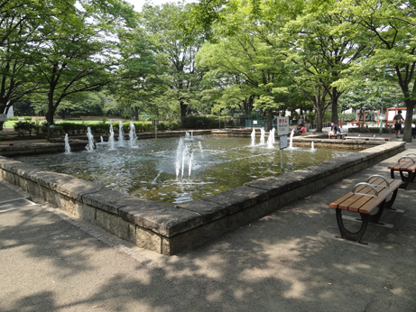 萩中公園噴水.png