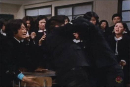 バラバラになるサッカー部
